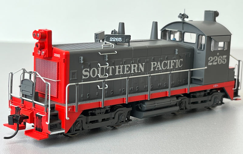 WalthersProto 920-41513 EMD SW1200 - LokSound 5 Sound & DCC -- Southern Pacific(TM)