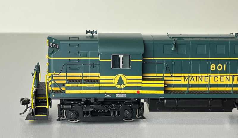 Rapido 31569 HO RS-11: Maine Central - Pine Tree: