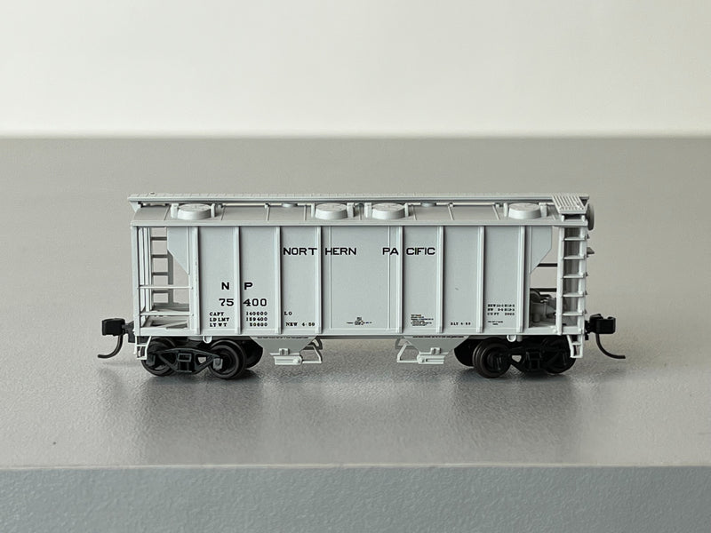 ATLAS 50005906 N TMAN PS-2 COVERED HOPPER NORTHERN PACIFIC