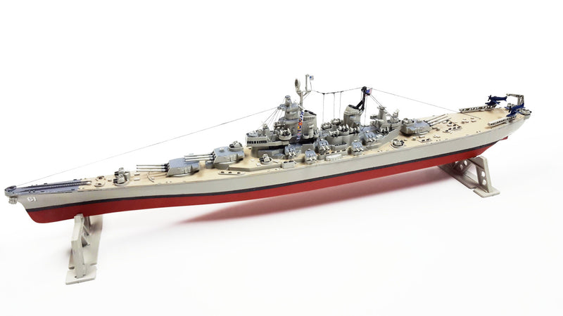 Atlantis Models H369 USS Iowa BB-61 Big Battleship Plastic Model kit 1/535