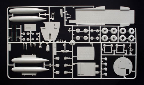 Italeri 1255 - SCALE 1 : 72 C - 130J HERCULES