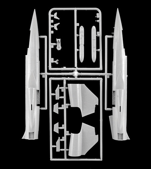 Italeri 1296 - SCALE 1 : 72 F - 104 G â€œRECCEâ€