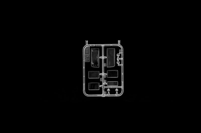 Italeri 6598 - SCALE 1 : 35 HMMWV M1036 TOW Carrier