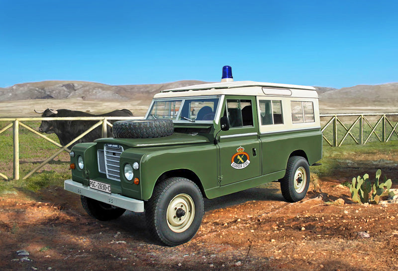 Italeri 6542 - SCALE 1 : 35 LAND ROVER SERIES III 109 "Guardia Civil"