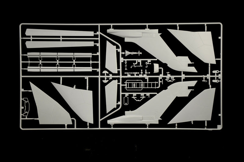 Italeri 2517 - SCALE 1 : 32 Tornado ECR