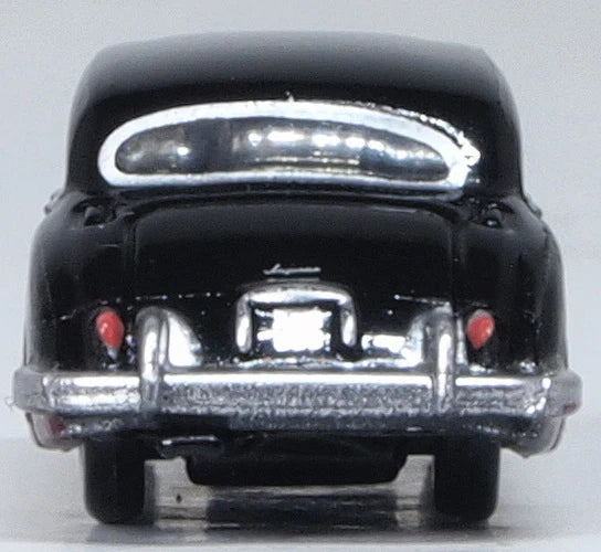 Oxford Diecast NJAG9004 1959 - 1961 Jaguar MkVIII-IX - Assembled - Black, Imperial Maroon, N Scale