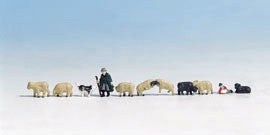 Noch N 36750 Shepherd with Dog and Sheep (11)