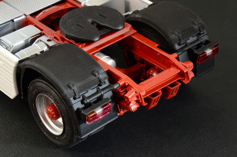 Italeri 3926 IVECO Turbostar 190.48 Special 1:24