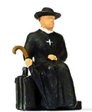 Preiser HO 28105 Reverend Waiting for a Train