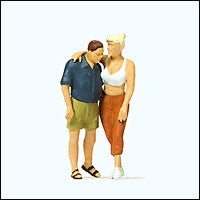 Preiser HO 28136 Couple Standing