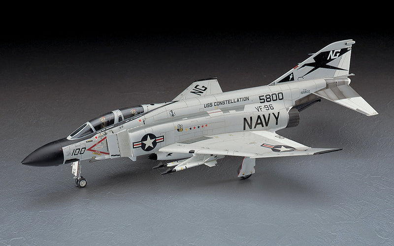 Hasegawa Models 7206 F-4J Phantom II “Showtime 100”/One Piece Canopy 1:48 SCALE MODEL KIT