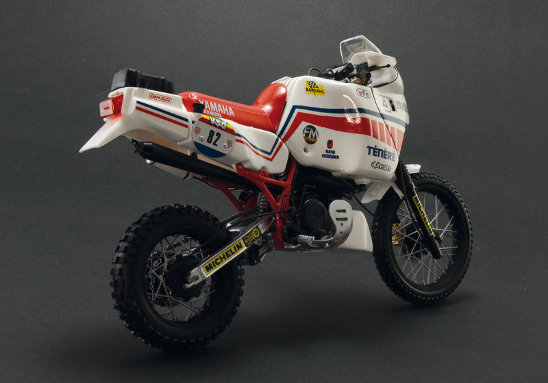 Italeri 4642 - SCALE 1 : 9 YAMAHA TÃƒÆ’Ã‚Â©nÃƒÆ’Ã‚Â©rÃƒÆ’Ã‚Â© 660cc Paris Dakar 1986