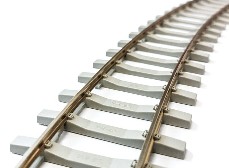 Peco O SL702FB Code 143 Flexible Track with Concrete Sleeper