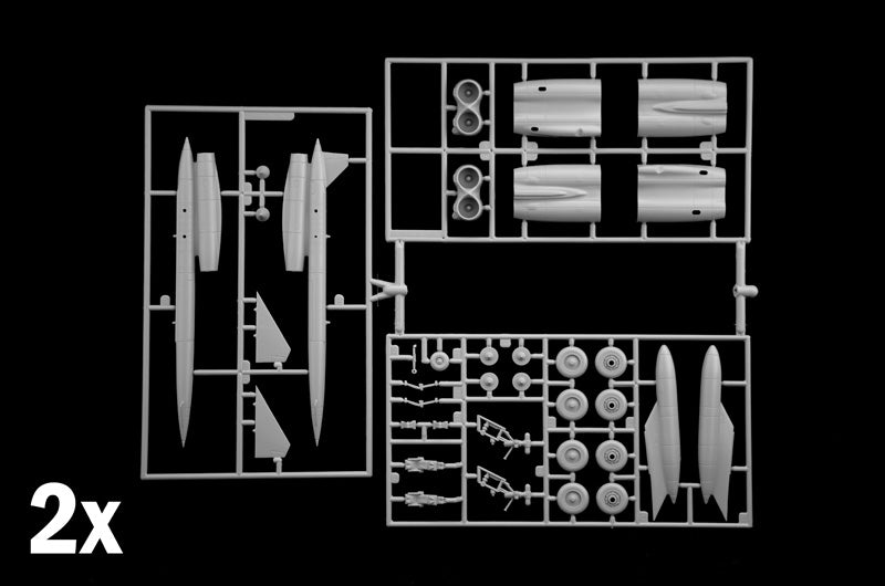 Italeri 1451 - SCALE 1 : 72 B-52G Stratofortress Early version with Hound Dog Missiles