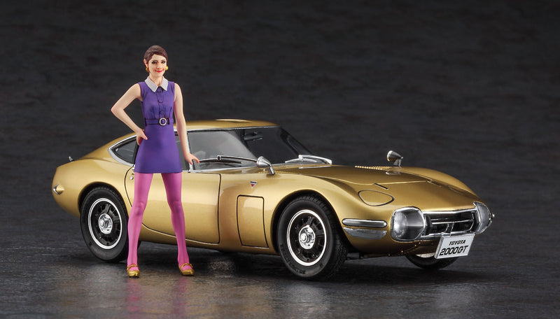 Hasegawa Models 52333 Toyota 2000GT “Gold” w/60's Girls Figure 1:24 SCALE MODEL KIT