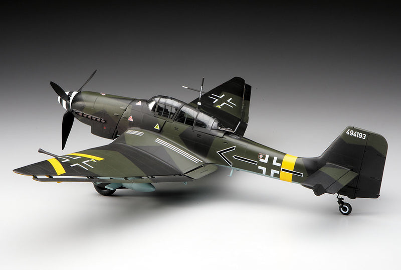 Hasegawa Models 8075 Junkers Ju87G Stuka “Kanonenvogel” 1:32 SCALE MODEL KIT