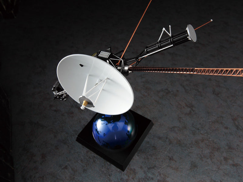 Hasegawa Models 54002 Unmanned space probe Voyager 1:48 SCALE MODEL KIT