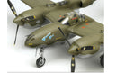 Academy Models 12208 P-38F LIGHTING GLACIER GIRL 1:48