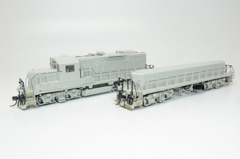 PREORDER Rapido 041518 HO GP9rm Mother & Powered Slug - ESU LokSound & DCC -- Canadian National