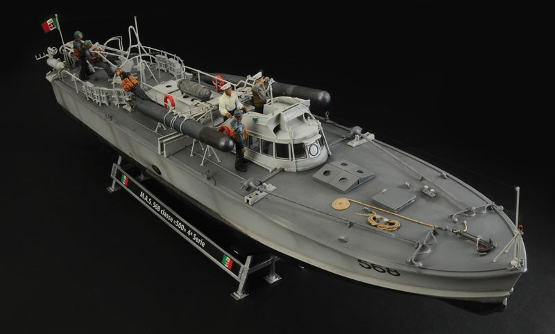 Italeri 5626 - SCALE 1 : 35 M.A.S. 563/568 with crew