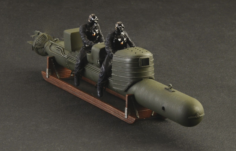 Italeri 5621 S.L.C. MAIALE with crew 1:35