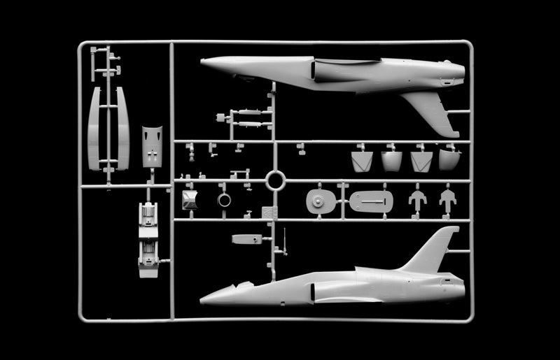 Italeri 2813 - SCALE 1 : 48 Hawk T Mk. I