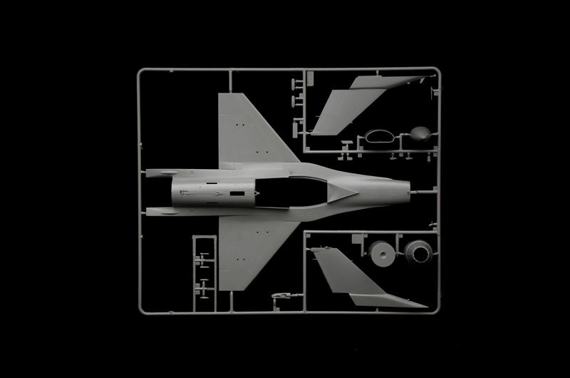 Italeri 2825 - SCALE 1 : 48 F-16C Fighting Falcon