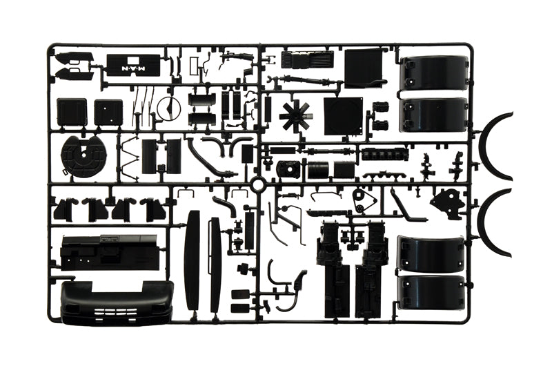 Italeri 3946 - SCALE 1 : 24 MAN F8 19.321 4x2