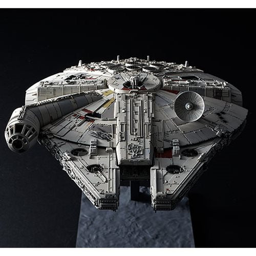 Bandai 2482314 Star Wars: The Rise of Skywalker Millennium Falcon 1:144 Scale Model Kit