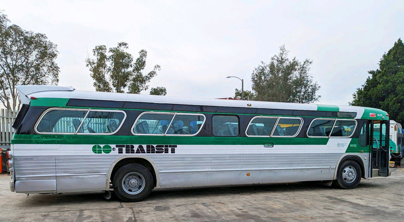 PREORDER Rapido HO 753124 Sub Bus NASA Tour Early