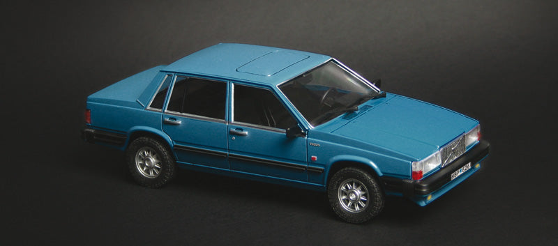 Italeri 3623 - SCALE 1 : 24 Volvo 760 GLE