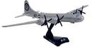 Daron 5388 B-29 Enola Gay 1:200