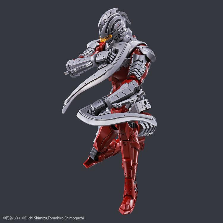 Bandai  2514276 Ultraman Figure-rise Standard Ultraman (Suit Ver. 7.5) Action Ver. Model Kit