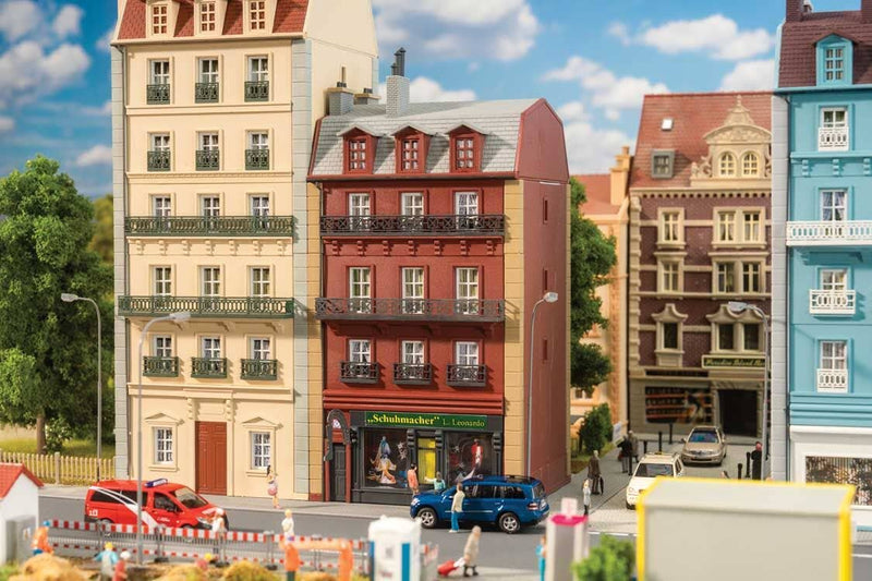 PREORDER Faller HO 130713 Four-Story Townhouse Kit | 59.39