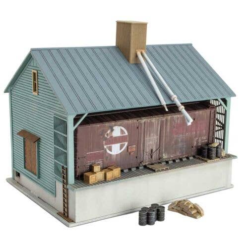 Micro-Trains HO 900 56 010 Grain Storage Building with 40' Boxcar Kit, Unpainted Structure, boxcar Decorated on 1 Side