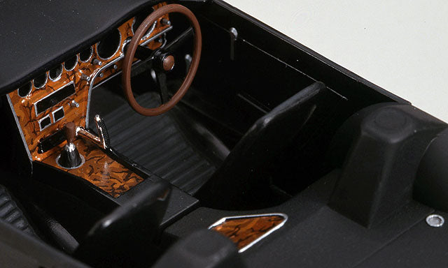 Hasegawa Models 21201 Toyota 2000GT (early model) “1967” 1:24 Scale Model Kit