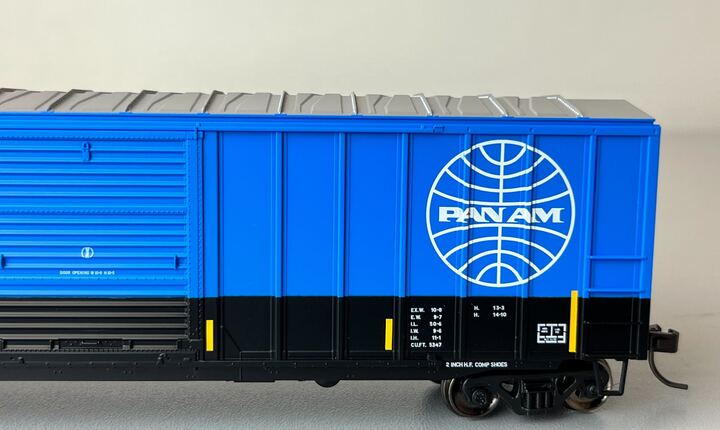 Atlas 20006708 HO TRAINMAN 50'6" BOX CAR PAN AM