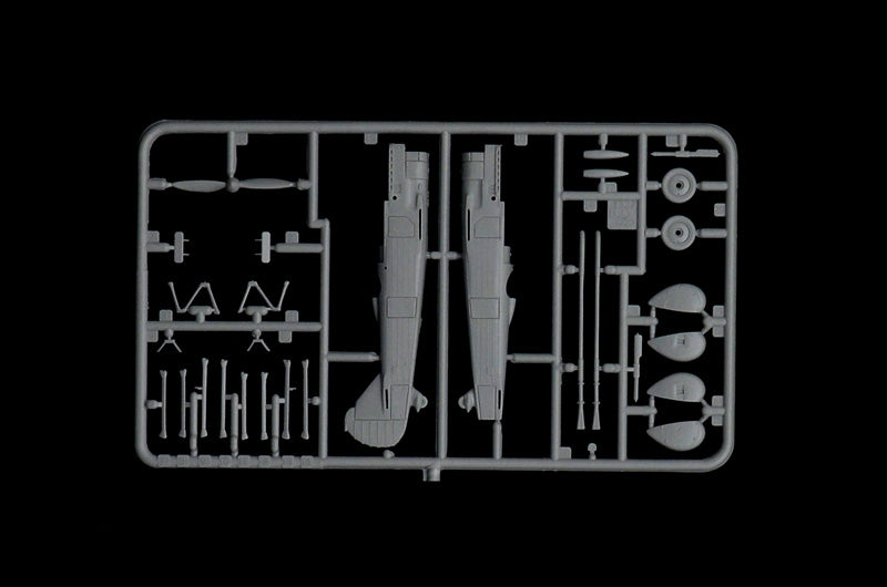 Italeri 1438 - SCALE 1 : 72 CR.32 Freccia