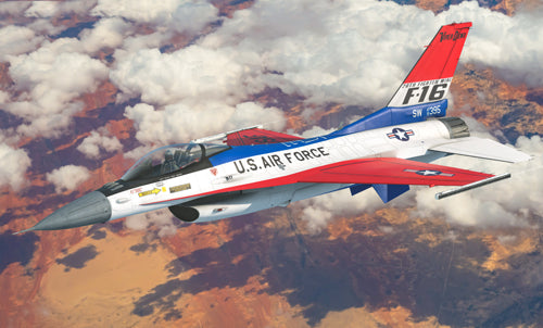 Kinetic Model Kits 48107 F-16C Viper Demo Team 1:48