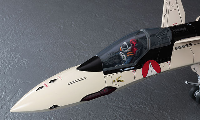 Hasegawa Models 65651 Macross Plus YF-19 Advanced Variable Fighter 1:72 SCALE MODEL KIT