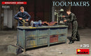 MiniArt 38048 Toolmakers w/workbench + acces. 1:35
