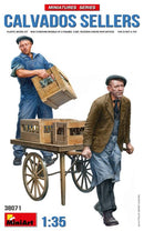 MiniArt 38071 Calvados (Brandy) Sellers w/crates 1:35