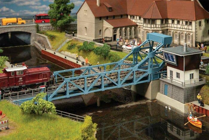 Faller HO 120506 Motorized Folding Bascule Bridge Kit, 15-11/16 x 6-7/16 x 5-9/16" 39.9 x 16.4 x 14.1cm