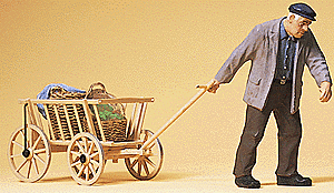 Preiser G 45109 Pedestrians, Man Pulling Hand Cart