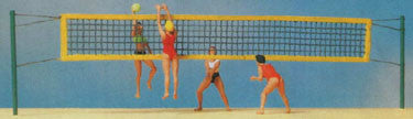 Preiser HO 10528 Beach Vollyball Players (4)