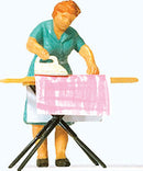 Preiser HO 28154 Women Ironing