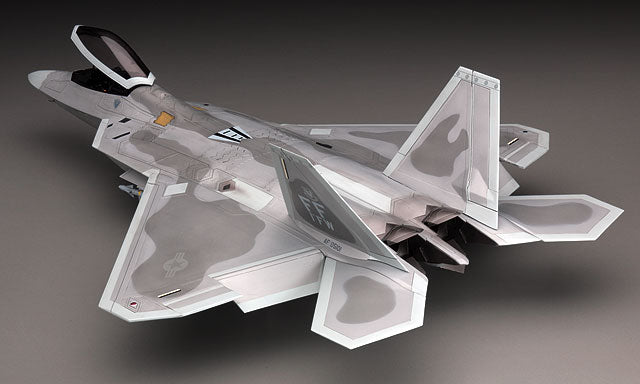 Hasegawa Models 7245 F-22 Raptor 1:48 SCALE MODEL KIT