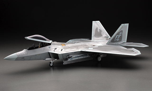 Hasegawa Models 7245 F-22 Raptor 1:48 SCALE MODEL KIT