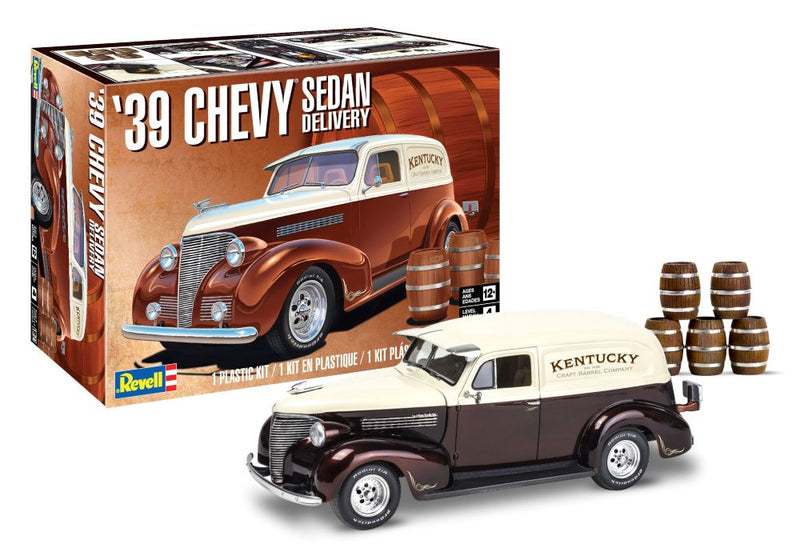 Revell-Monogram 4529 '39 Chevy Sedan Delivery w/barrels 1:24