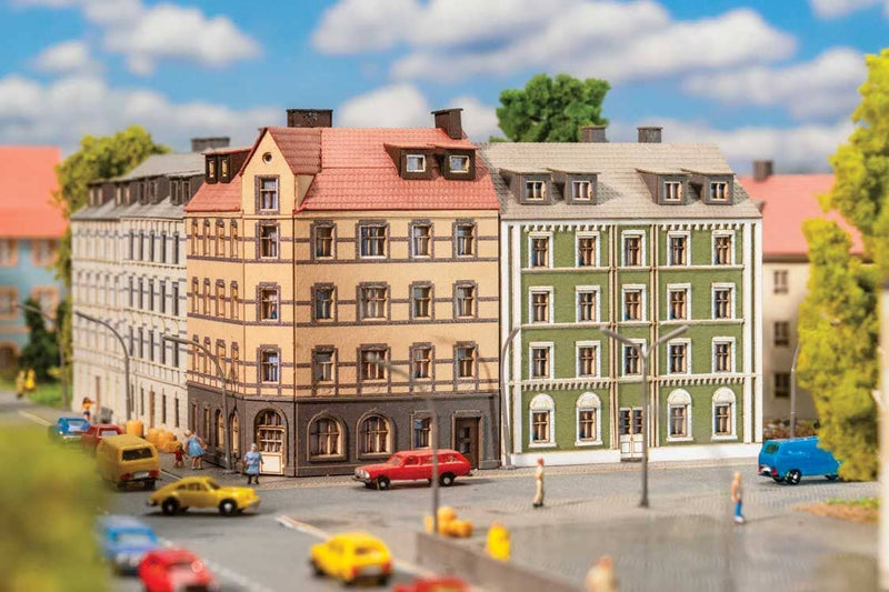 PREORDER Faller Z 282783 Row of Townhouses Laser-Cut Kit